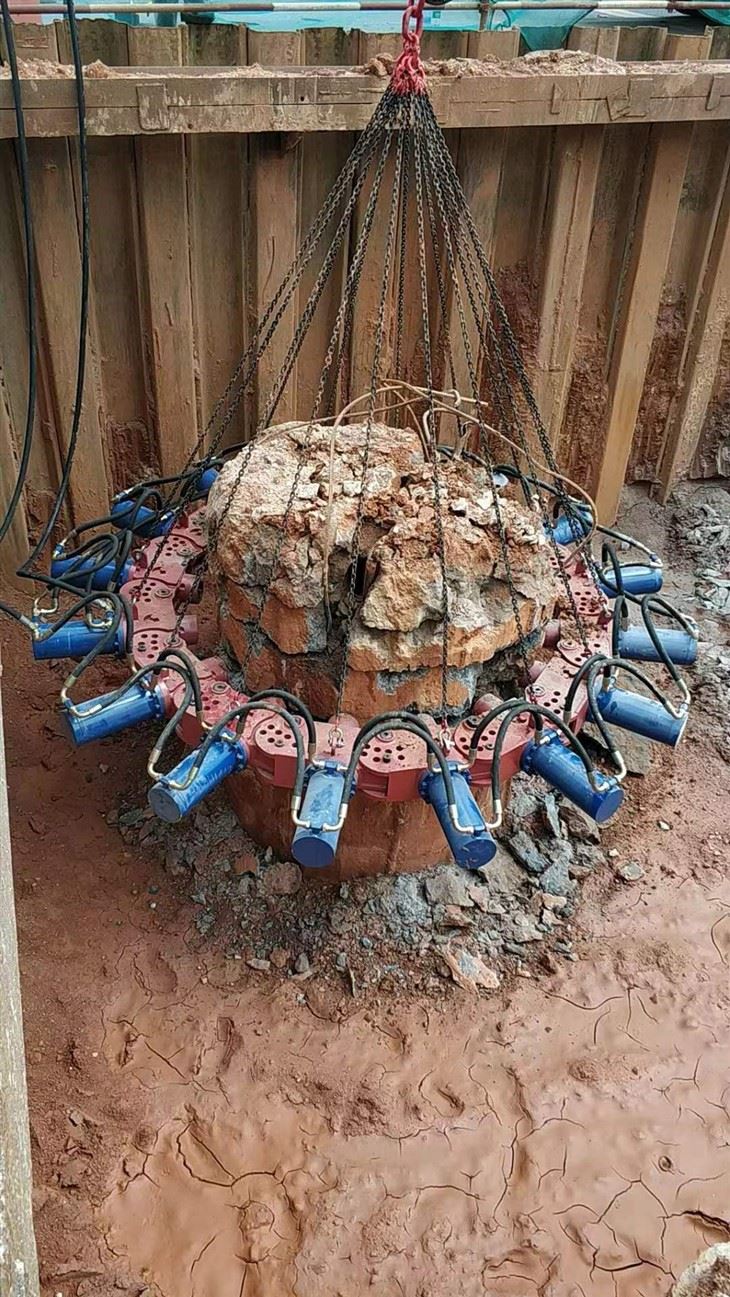 Excavator Pile Breaker